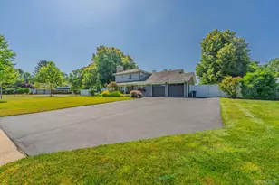 8 Feather Ln, Commack, NY 11725 - Photo 48