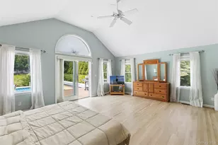 3 Chivas Ct, Southampton, NY 11968 - Photo 16