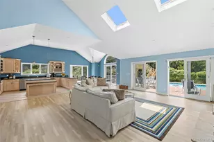 3 Chivas Ct, Southampton, NY 11968 - Photo 12
