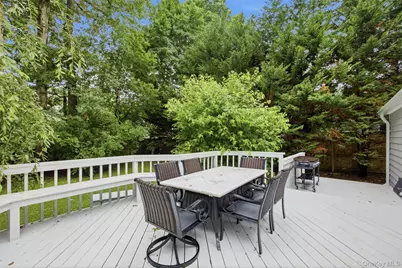 142 7th Street, Saint James, NY 11780 - Photo 20