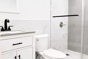 20-01 Steinway St, Astoria, NY 11105 - Photo 8