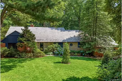 790 Bryant Avenue, Roslyn, NY 11576 - Photo 1