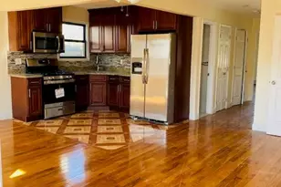 109-31 177th St, Jamaica, NY 11433 - Photo 4