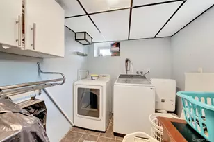 38 E Lyons St, Melville, NY 11747 - Photo 24