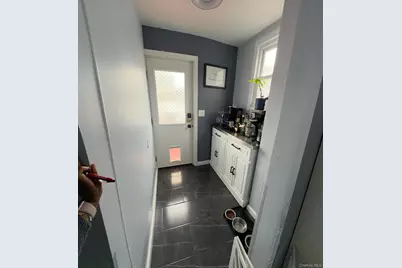 46 E Melrose Street, Valley Stream, NY 11580 - Photo 16