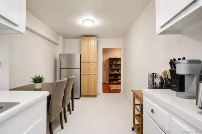 83-40 Austin Street #3X, Kew Gardens, NY 11435 - Photo 10