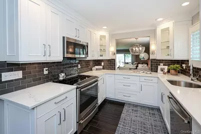 155 Laurel Lane, Wantagh, NY 11793 - Photo 6