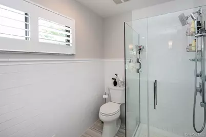 155 Laurel Lane, Wantagh, NY 11793 - Photo 22