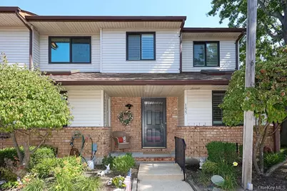 155 Laurel Lane, Wantagh, NY 11793 - Photo 2