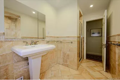 1264 Rhinelander Avenue, Bronx, NY 10461 - Photo 32