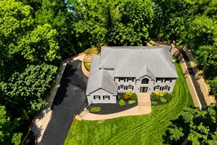 41 Cove Rd, Huntington, NY 11743 - Photo 4