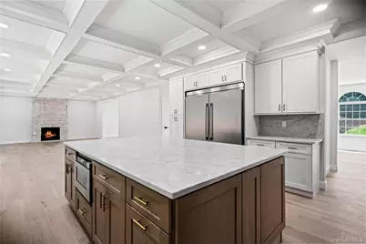 41 Cove Road, Huntington, NY 11743 - Photo 16