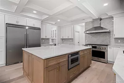 41 Cove Road, Huntington, NY 11743 - Photo 20