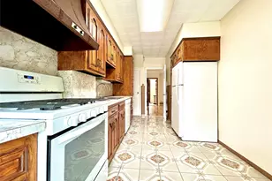 77-04 85th St, Glendale, NY 11385 - Photo 12