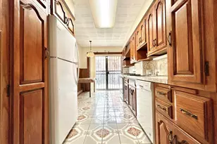 77-04 85th St, Glendale, NY 11385 - Photo 10