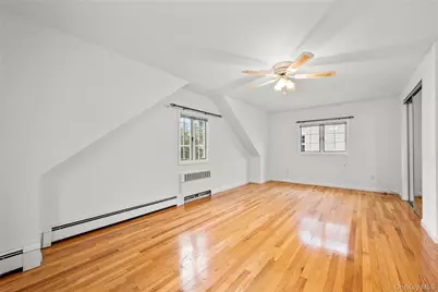 54 Edgewood Road, Port Washington, NY 11050 - Photo 14