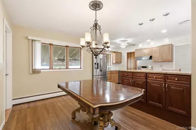 18 Solow Lane, East Northport, NY 11731 - Photo 4