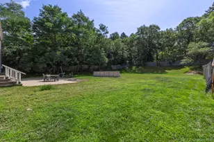 312 Peconic Ave, Medford, NY 11763 - Photo 28