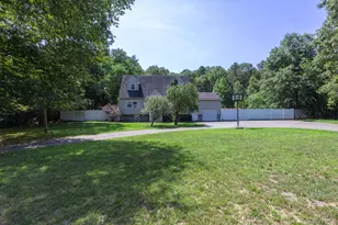 312 Peconic Ave, Medford, NY 11763 - Photo 2