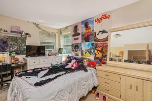 312 Peconic Ave, Medford, NY 11763 - Photo 16