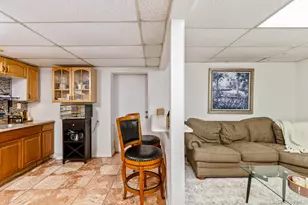 312 Peconic Ave, Medford, NY 11763 - Photo 18