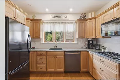 2063 Walnut Street, Baldwin, NY 11510 - Photo 6