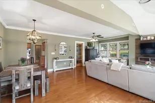 2063 Walnut St, Baldwin, NY 11510 - Photo 2