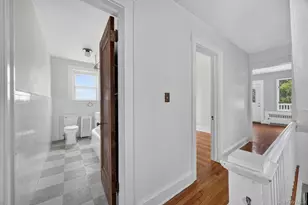 248 Beach 131st St, Rockaway Park, NY 11694 - Photo 4