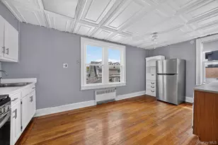 248 Beach 131st St, Rockaway Park, NY 11694 - Photo 8