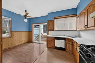 248 Beach 131st St, Rockaway Park, NY 11694 - Photo 18