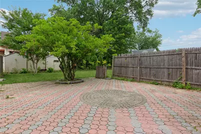 112 Woods Avenue, Roosevelt, NY 11575 - Photo 24