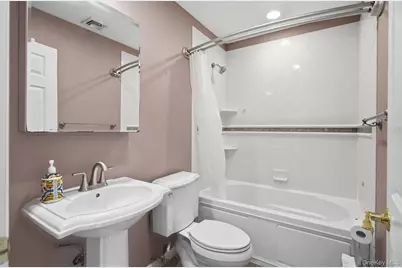10 Henmond Boulevard, Poughkeepsie, NY 12603 - Photo 24