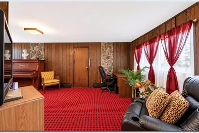 26 Harvard Lane, Commack, NY 11725 - Photo 10