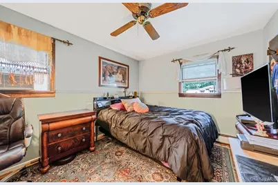 26 Harvard Lane, Commack, NY 11725 - Photo 12