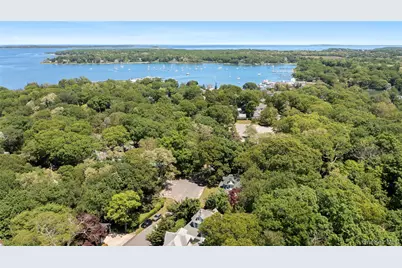 11 Prospect Avenue, Shelter Island Heights, NY 11965 - Photo 24