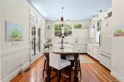 11 Prospect Avenue, Shelter Island Heights, NY 11965 - Photo 8