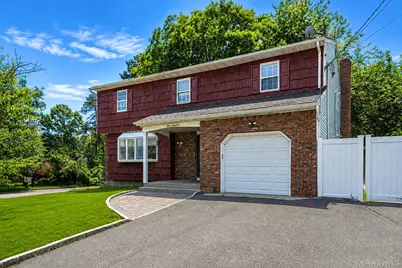 300 Browns Road, Nesconset, NY 11767 - Photo 2
