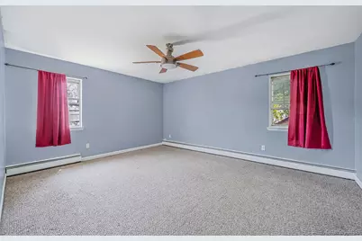 300 Browns Road, Nesconset, NY 11767 - Photo 18