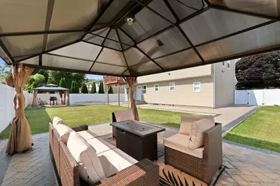 10 Carman Boulevard, Massapequa, NY 11758 - Photo 34