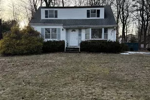 27 Harding, Pearl River, NY 10965 - Photo 2