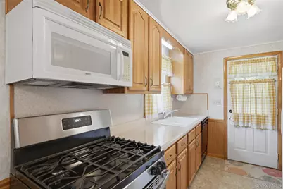 1233 County Route 12, New Hampton, NY 10958 - Photo 10