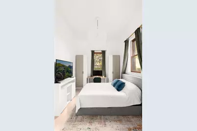 133 W 75th Street #PARLOUR, New York, NY 10023 - Photo 4