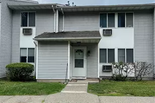 5 Ruth Ct, Middletown, NY 10940 - Photo 2