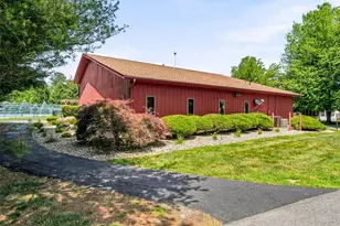 400 Plover Ct, New Windsor, NY 12553 - Photo 40