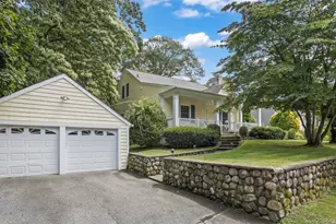 66 Scudder Pl, Northport, NY 11768 - Photo 2