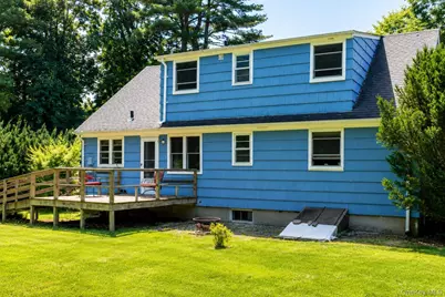 38 Maple Avenue, Locust Valley, NY 11560 - Photo 4