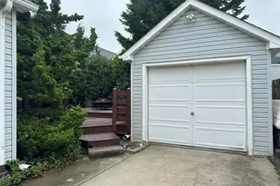 132 Coronado St, Atlantic Beach, NY 11509 - Photo 18