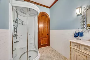250 Oyster Bay Road, Locust Valley, NY 11560 - Photo 24