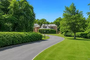 250 Oyster Bay Road, Locust Valley, NY 11560 - Photo 6
