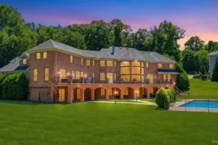 250 Oyster Bay Road, Locust Valley, NY 11560 - Photo 4